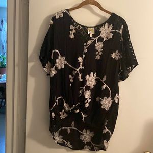 Fig & Flower Black blouse buttoned down front bake lace yoke embroidered flowers